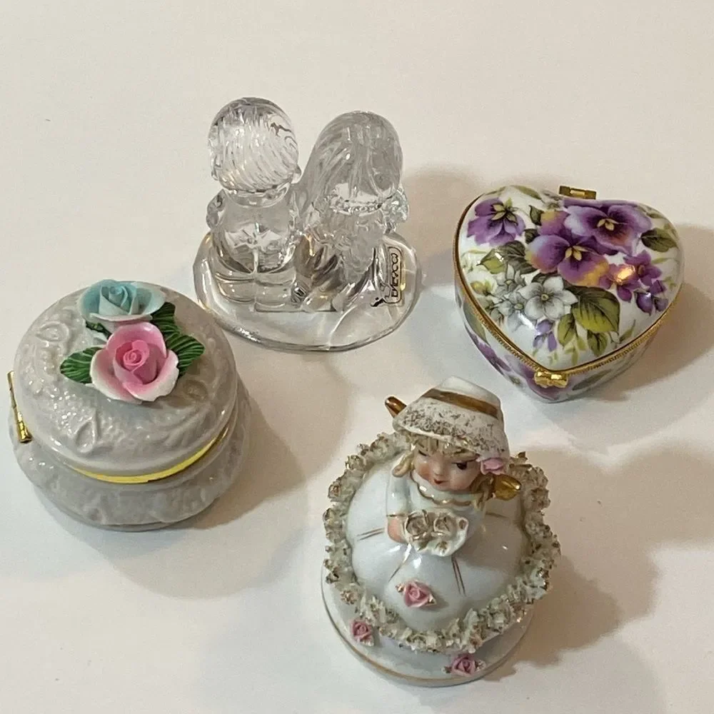 Vintage Decorative Porcelain and Glass Figurines Set 4